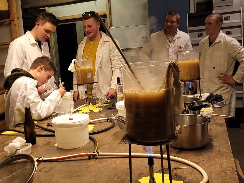 Het Eerste Bier Is Klaar