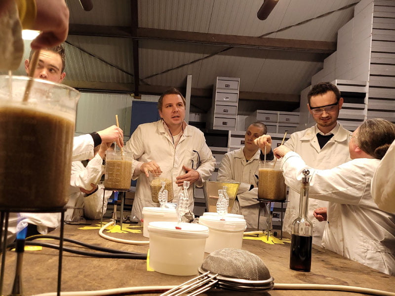 Johan Van Kralingen Van Stroes Bier Geeft Workshop Bierbrouwen