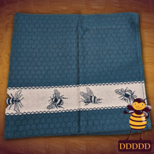 Theedoek of droogdoek van DDDDD zijn premium kwaliteit en nemen goed vocht op. Deze theedoek kan je hier goedkoop online bestellen.