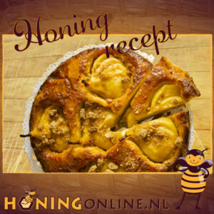 Stoofperen taart met speculaas is een echte herfst - winter taart. Dit recept met SpecuSweet is voor het maken van een suikervrije taart met honing.