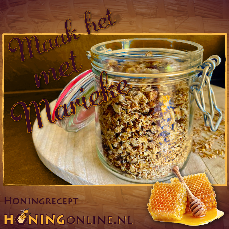 Weckpot vol granola met noten en lindehoning volgens recept Marieke kwakernaak. Op deze afbeelding zie je echte zelfgemaakte honinggranola met noten van maak het met marieke.