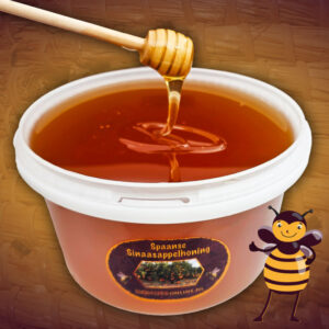 Sinaasappelhoning in emmer van 5 kilo heeft een licht oranje kleur. Wil je deze emmer met sinaasappel honing kopen kan dit bij de imker.